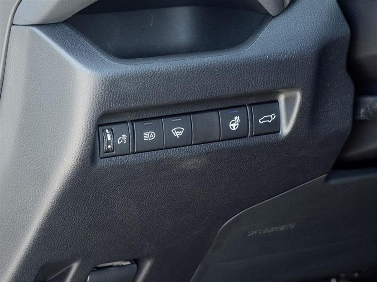 2019 Toyota RAV4 Hybrid XLE Sunroof | Backup Cam | Heated Seats | XLE Photo