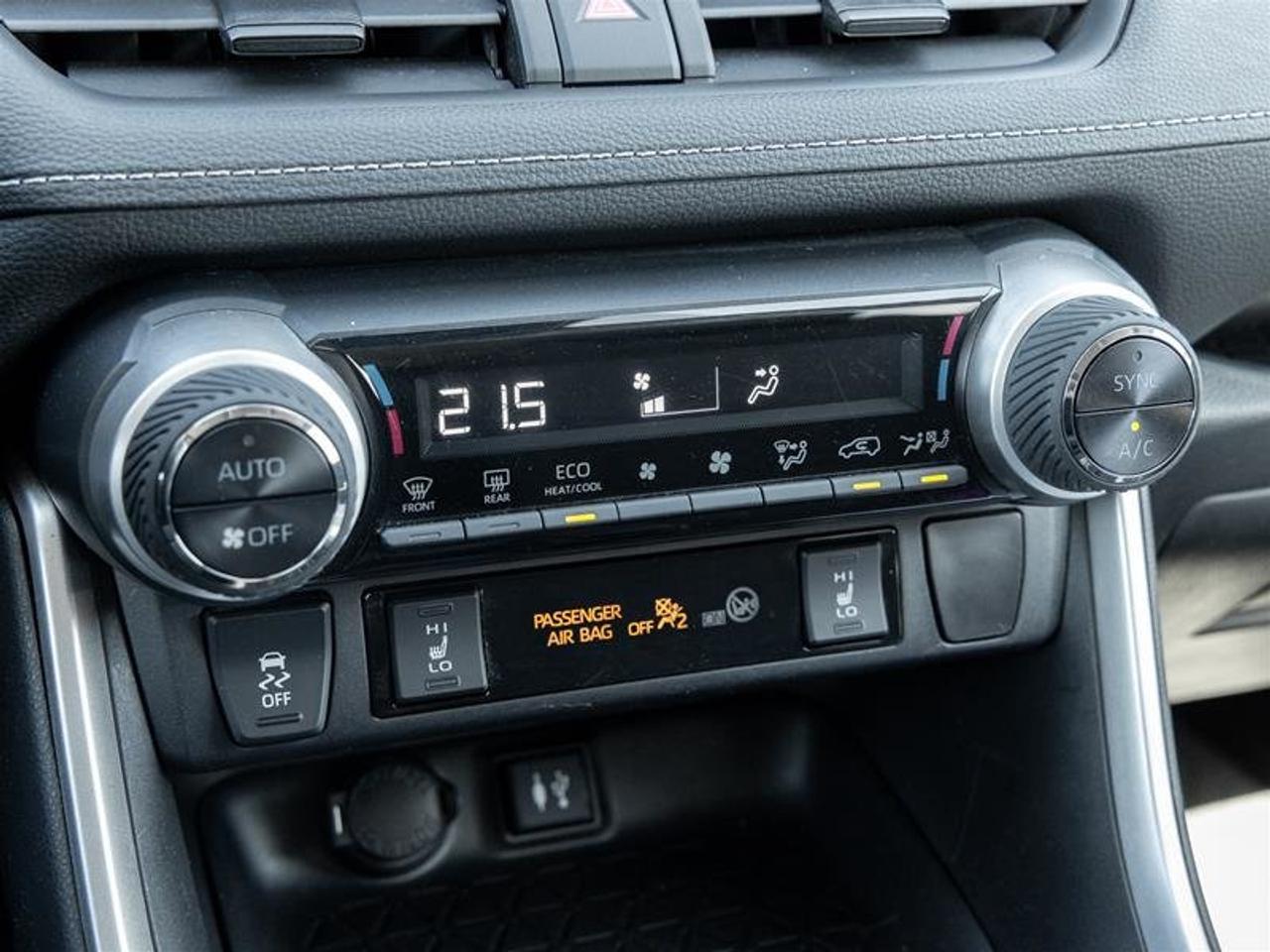 2019 Toyota RAV4 Hybrid XLE Sunroof | Backup Cam | Heated Seats | XLE Photo