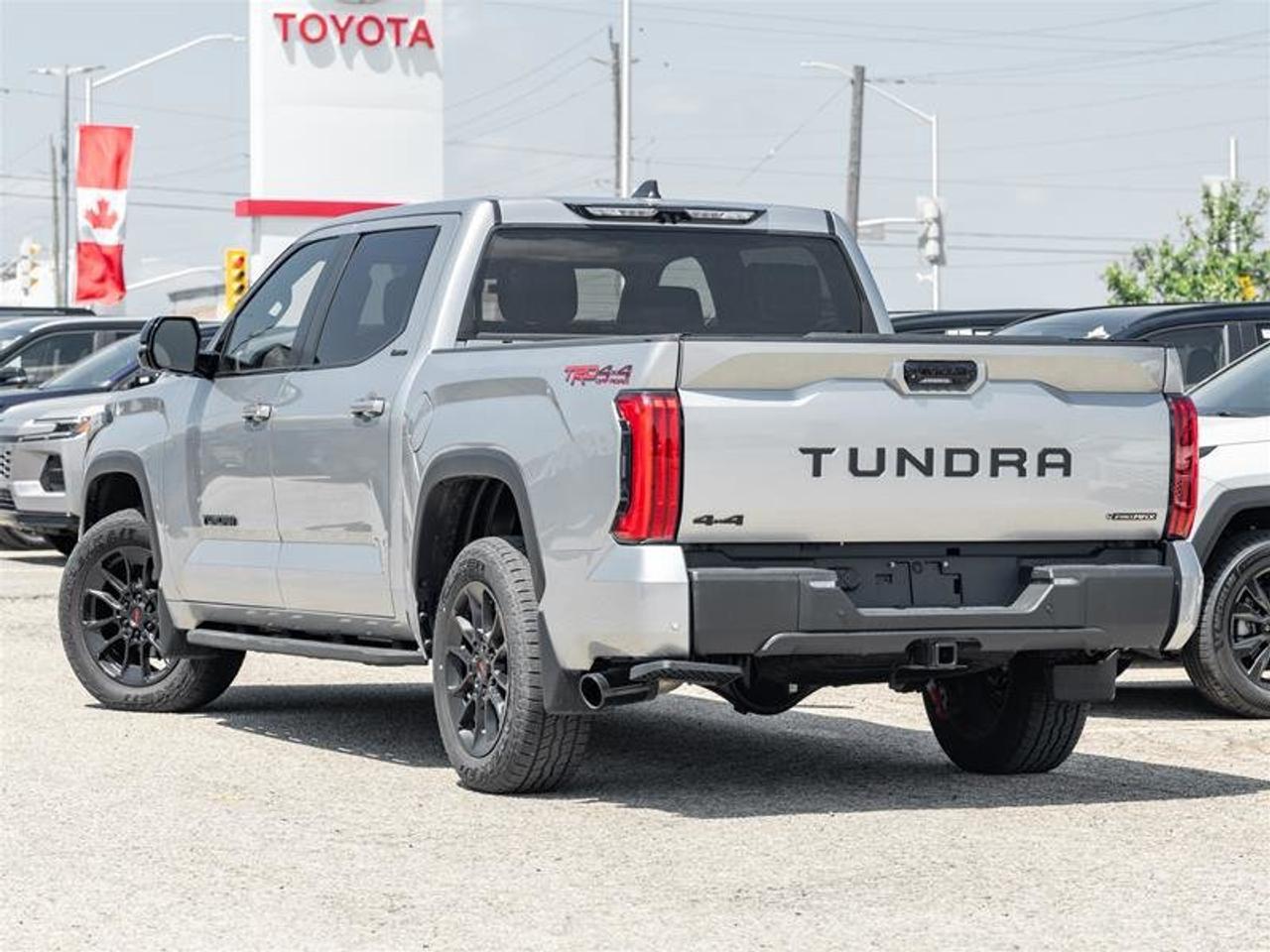 2025 Toyota Tundra Hybrid CrewMax Limited Pano Sunroof | Backup Cam | Navi | Heated Seats | Wireless Charging | Limited Photo