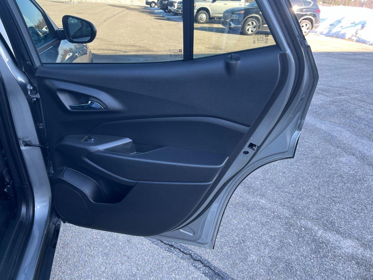 2024 Chevrolet Trax Fwd 4dr Ls Photo