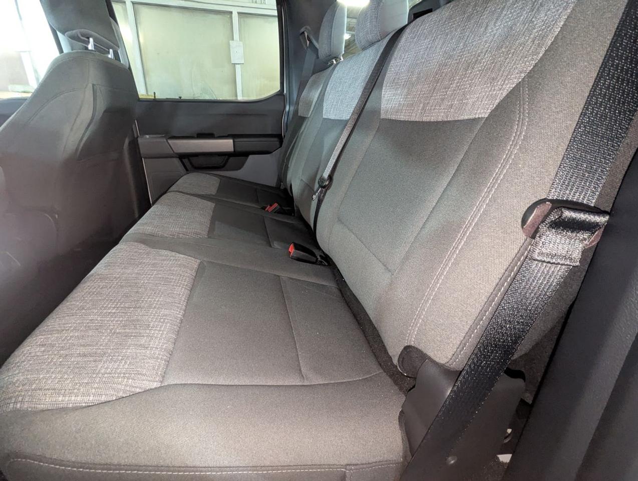 2022 Ford F-150 XLT SUPERCREW 4X4 WITH NAVIGATION!! Photo