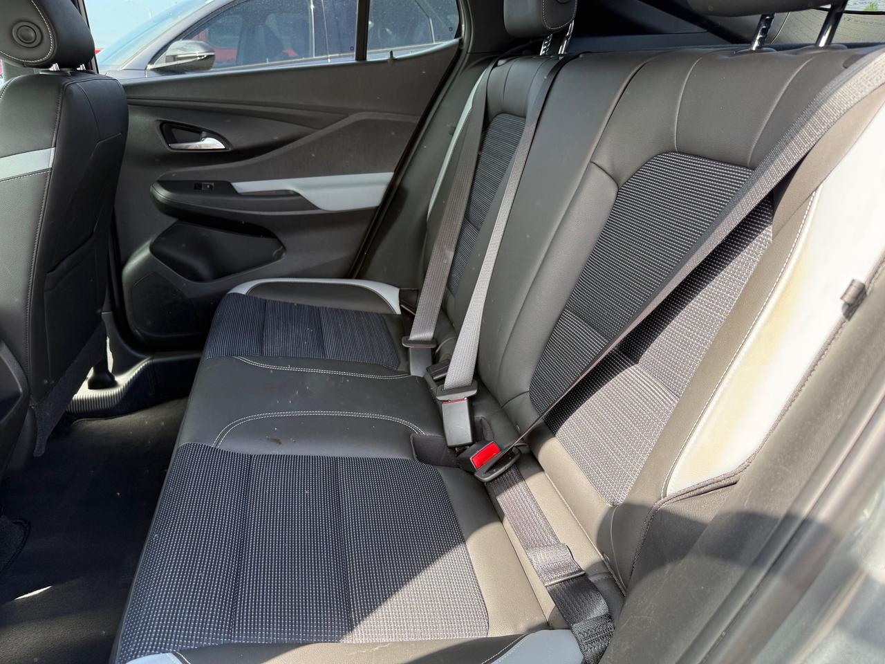 2024 Buick Envista Preferred Heated Steering and Seats! Photo