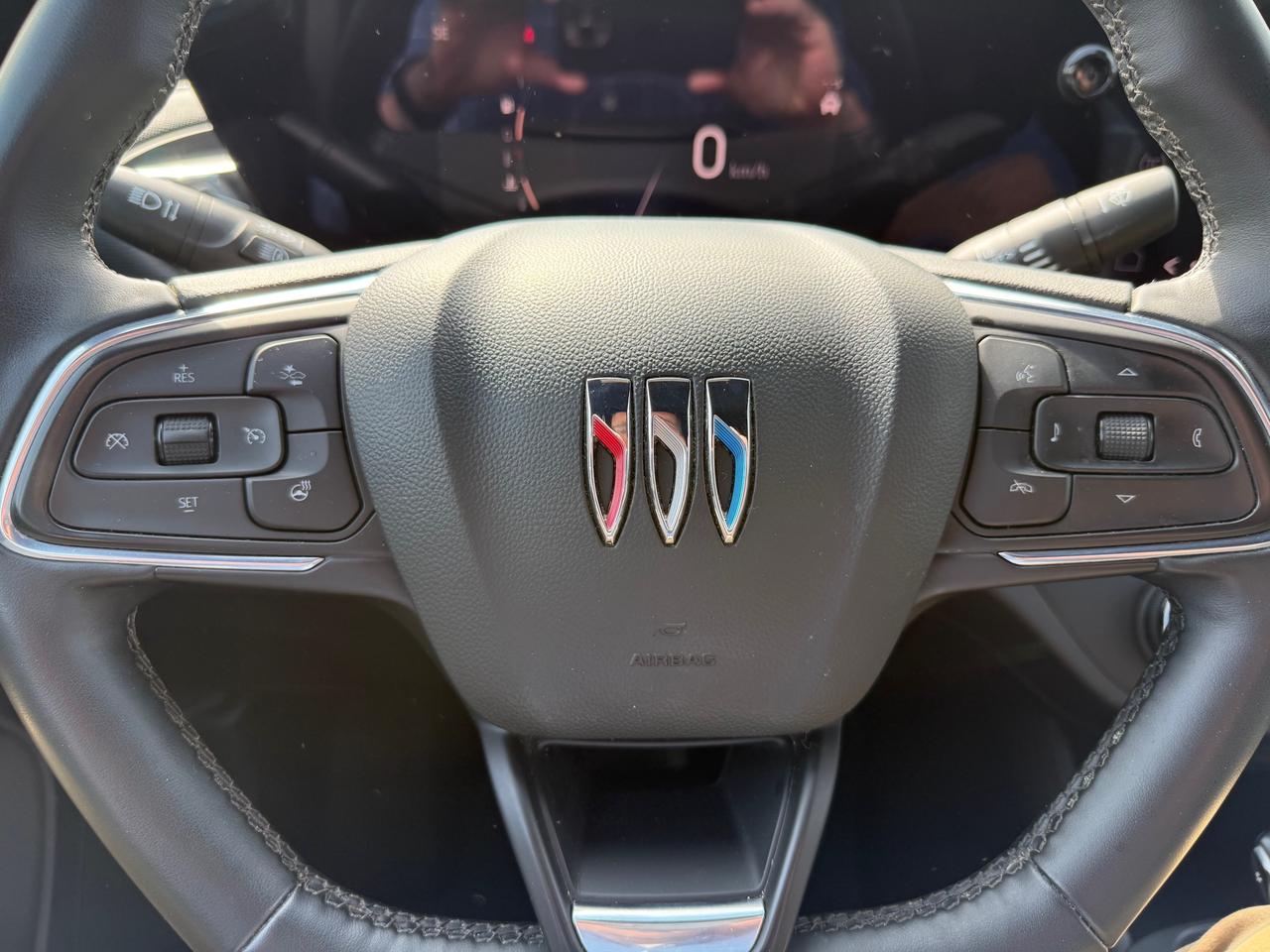 2024 Buick Envista Preferred Heated Steering and Seats! Photo