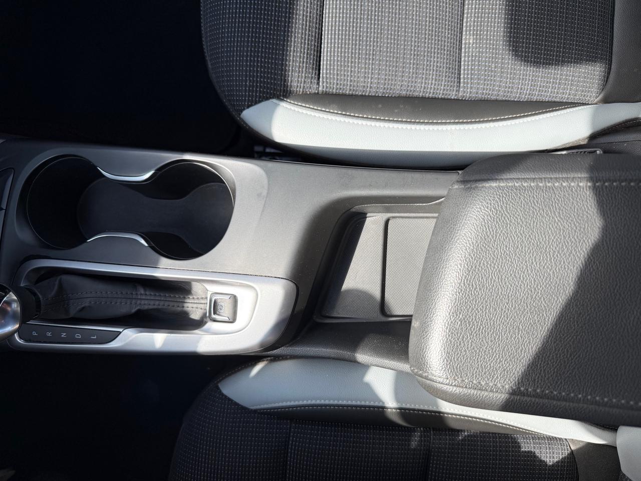 2024 Buick Envista Preferred Heated Steering and Seats! Photo
