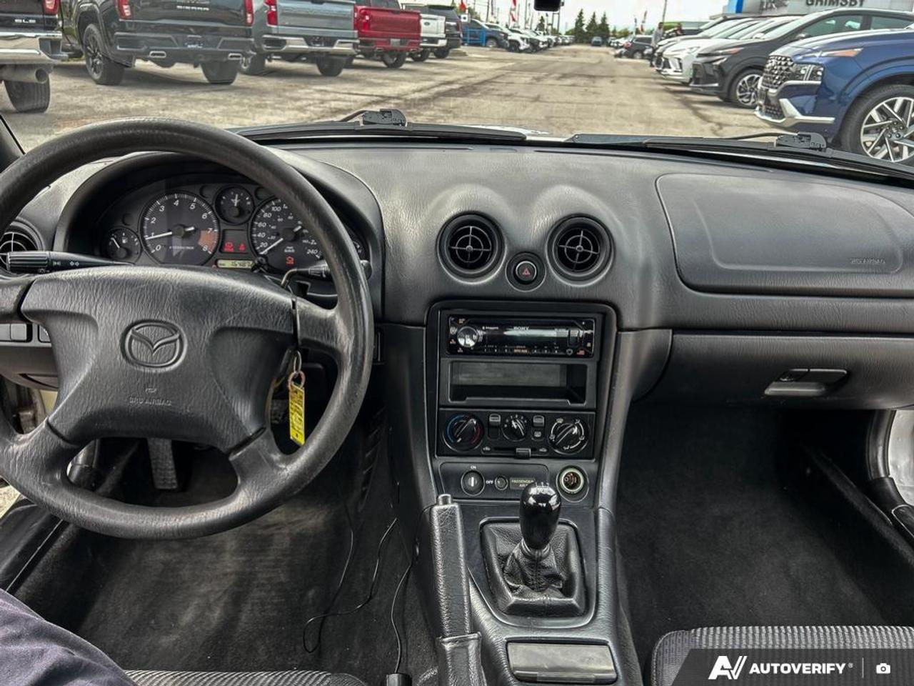 2000 Mazda Miata MX-5 GREAT CONDITION | LOW COST CONVERTIBLE SPORTS CAR Photo