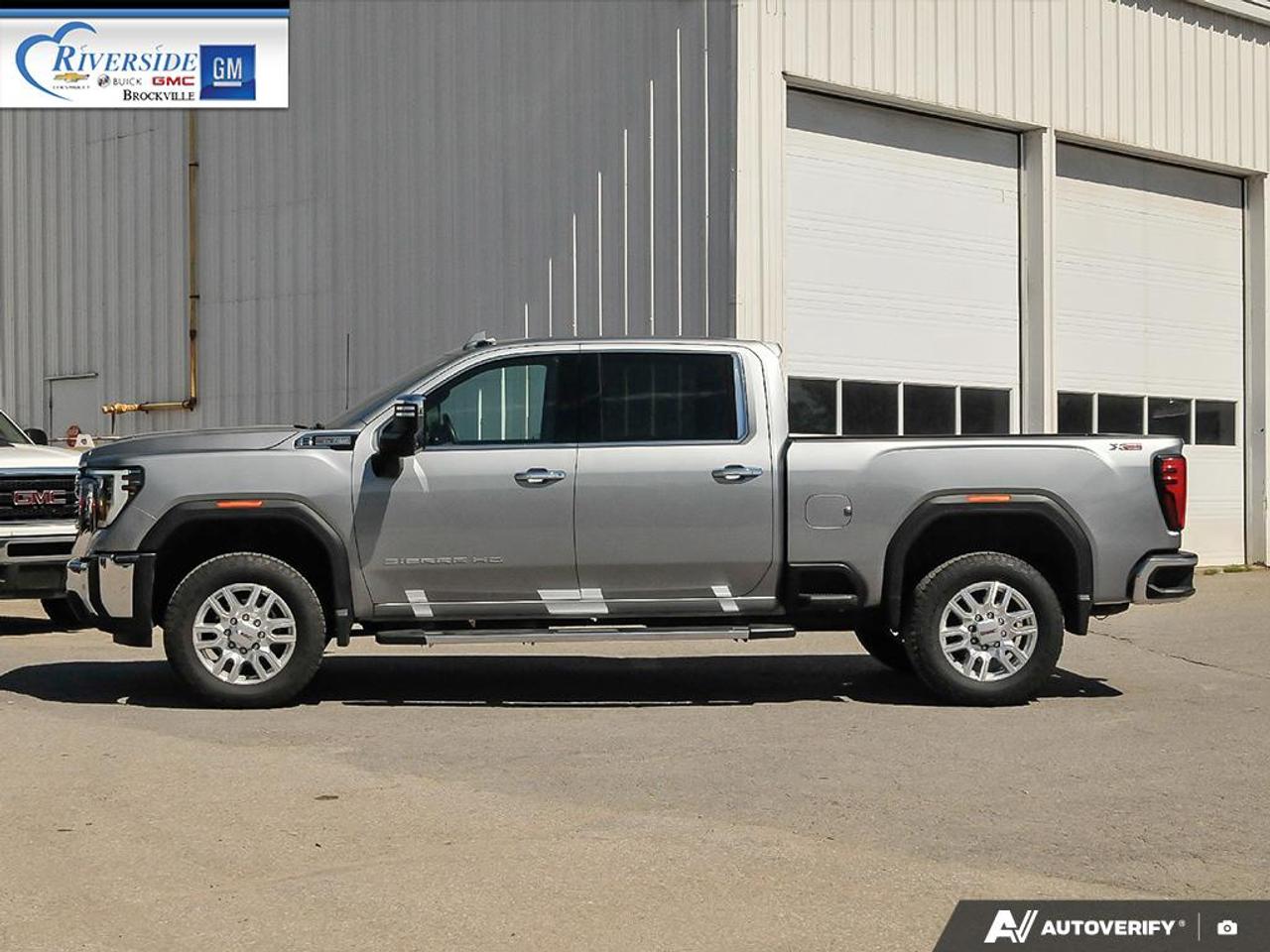 2024 GMC Sierra 2500 HD SLT Photo