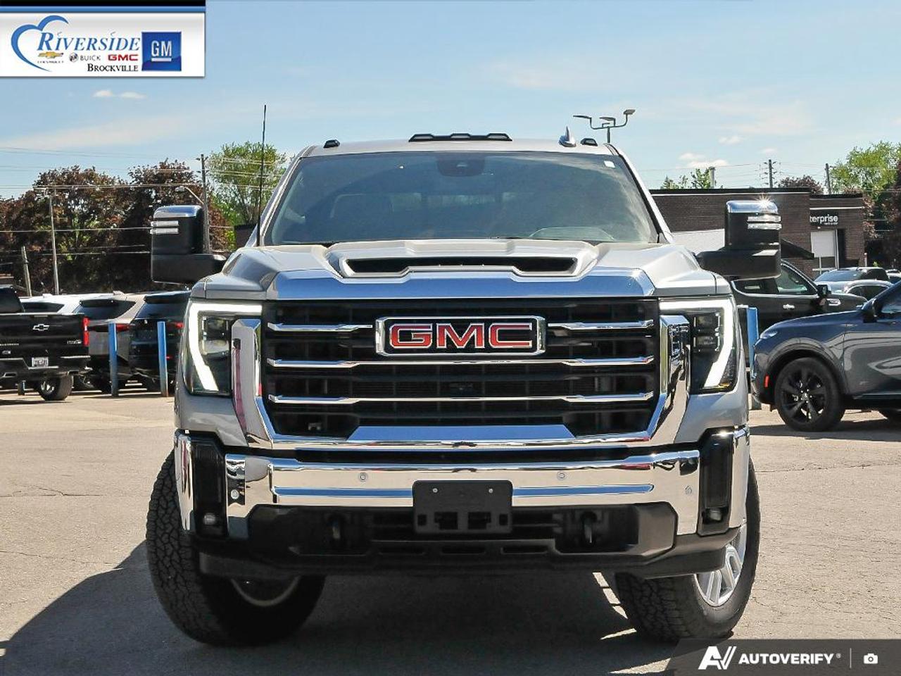 2024 GMC Sierra 2500 HD SLT Photo
