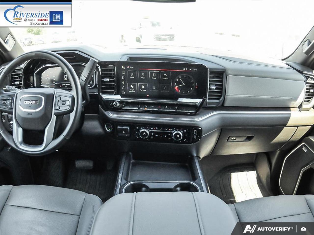 2024 GMC Sierra 2500 HD SLT Photo