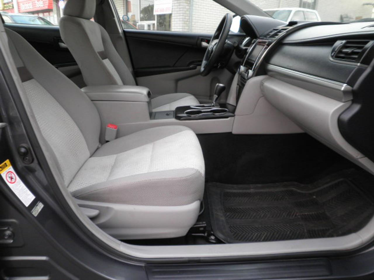 2013 Toyota Camry LE Photo