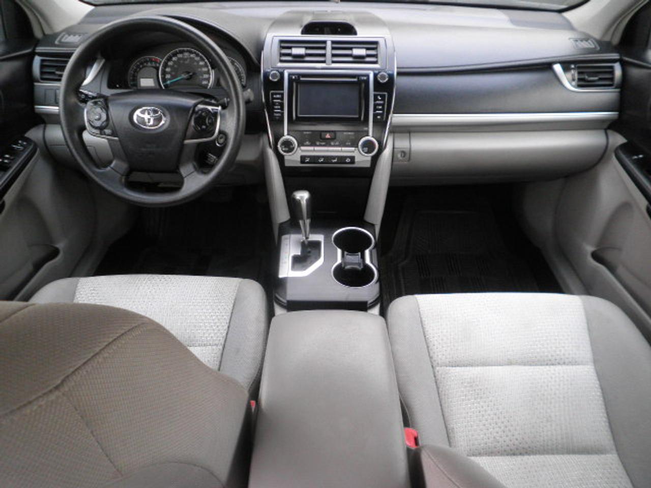 2013 Toyota Camry LE Photo
