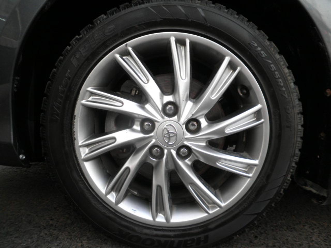 2013 Toyota Camry LE Photo