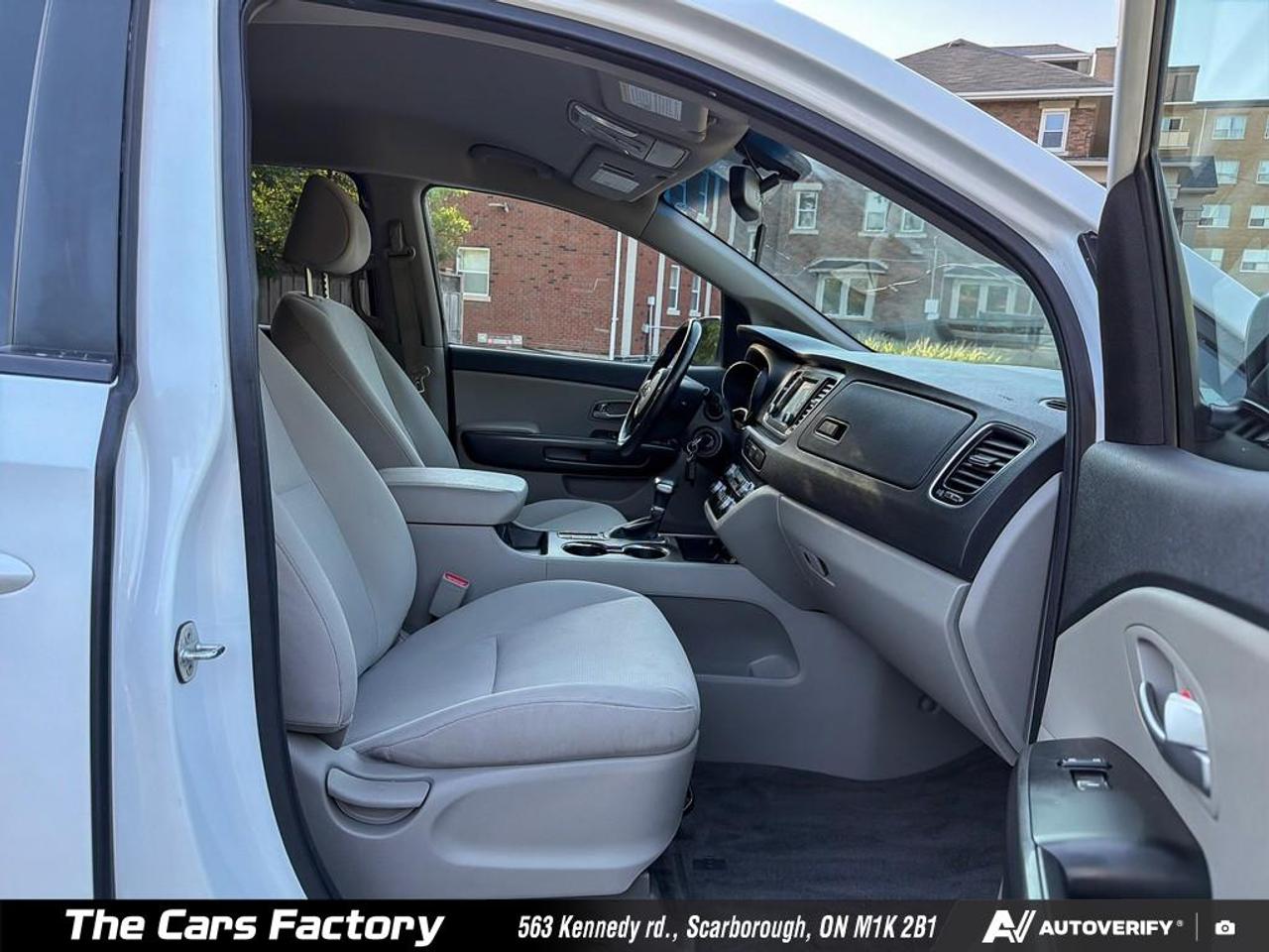 2020 Kia Sedona LX+ 8 PASSANGER APPLE CARPLAY NO ACCIDENT! Photo