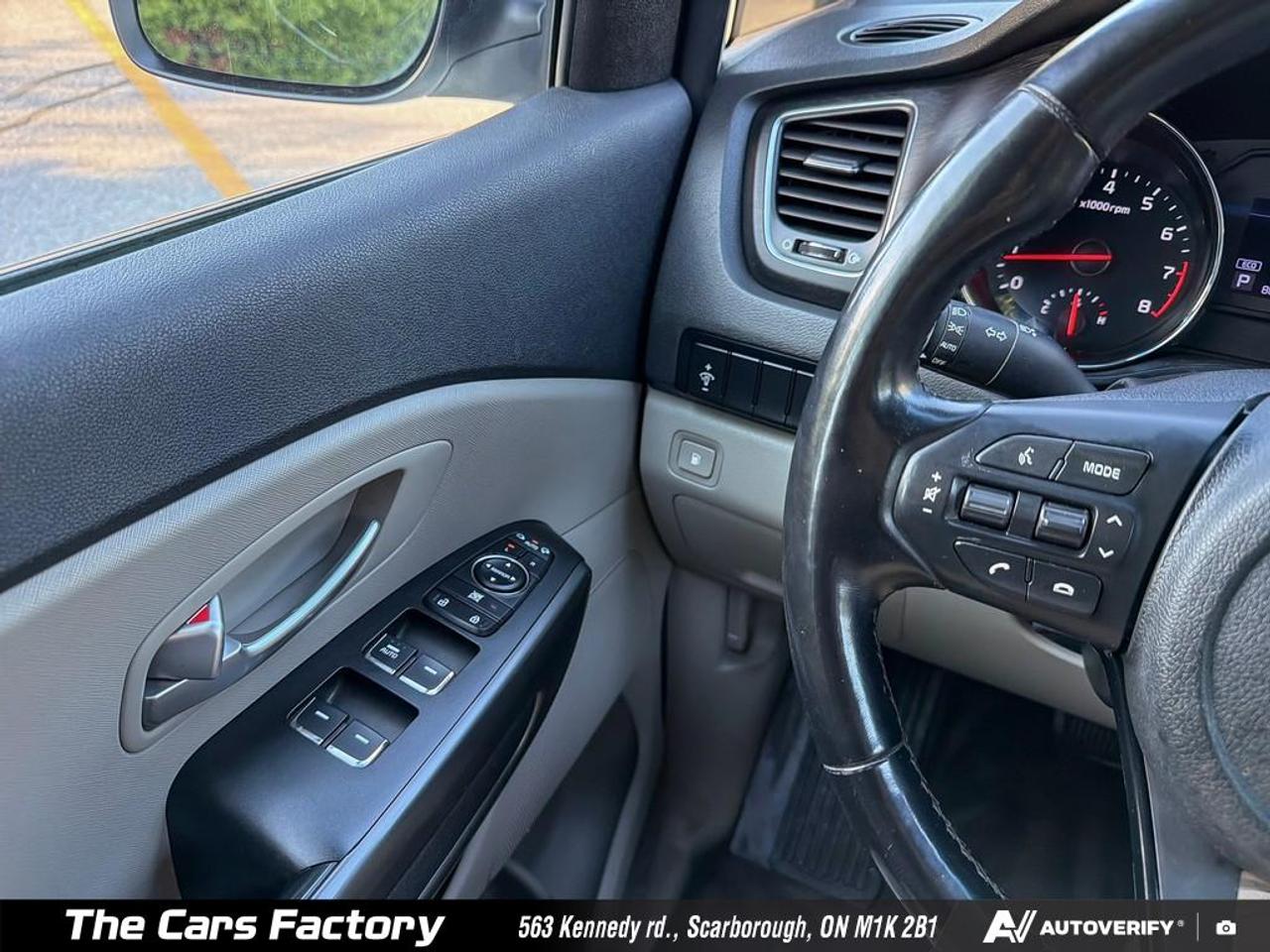 2020 Kia Sedona LX+ 8 PASSANGER APPLE CARPLAY NO ACCIDENT! Photo