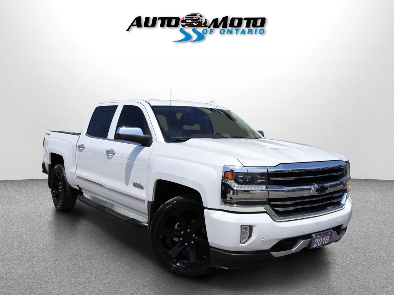 Used 2018 Chevrolet Silverado 1500 V8 HIGH COUNTRY CREW 4WD CERTIFIED *ACCIDENT FREE* CAMERA NAV BLUETOOTH LEATHER HEATED SEATS SUNROOF CRUISE ALLOYS for sale in Burlington, ON