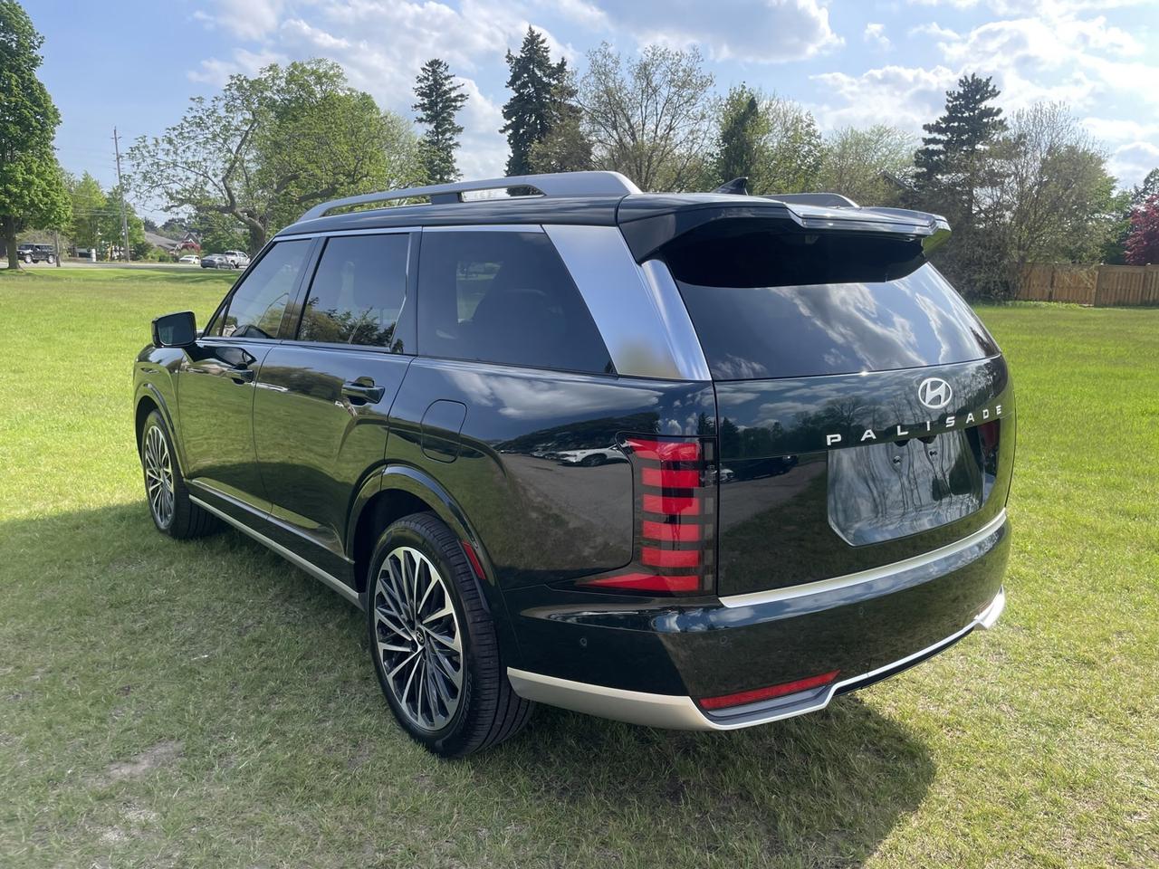 2026 Hyundai PALISADE Ultimate Calligraphy *Like New Photo