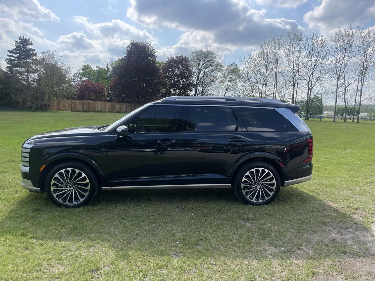 2026 Hyundai PALISADE Ultimate Calligraphy *Like New Photo