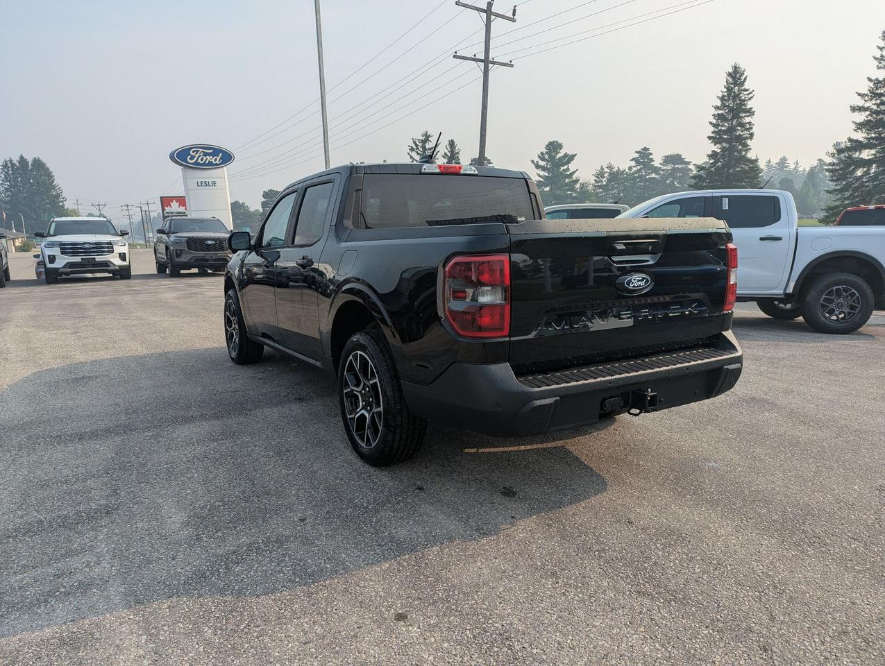 2026 Ford Maverick Lariat SuperCrew AWD Photo3