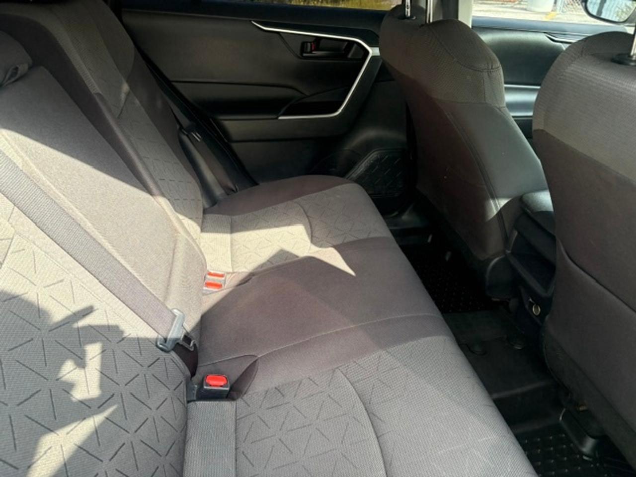 2021 Toyota RAV4 LE AWD **CAMERA-BLUETOOTH-CARPLAY-NO ACCIDENTS-CERTIFIED** Photo