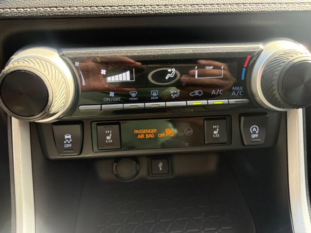 2021 Toyota RAV4 LE AWD **CAMERA-BLUETOOTH-CARPLAY-NO ACCIDENTS-CERTIFIED** Photo