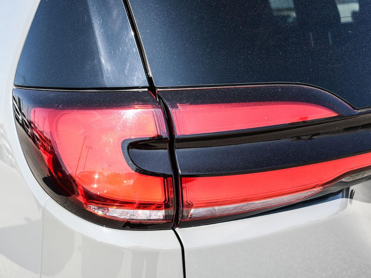 2023 Chrysler Pacifica Touring L FWD Photo