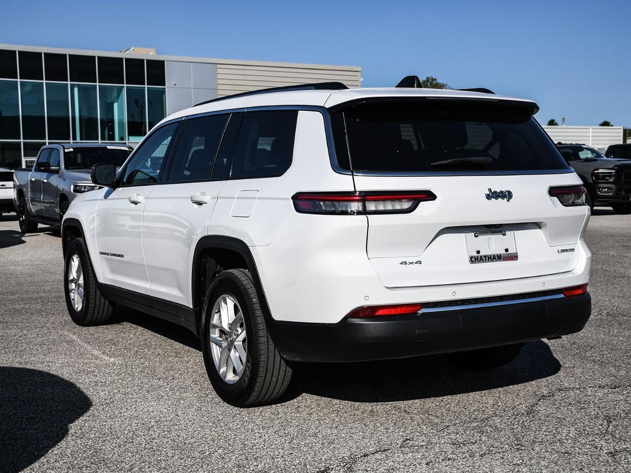 2023 Jeep Grand Cherokee L Laredo 4x4 Photo