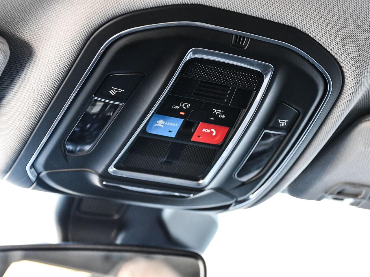 2023 Jeep Grand Cherokee L Laredo 4x4 Photo