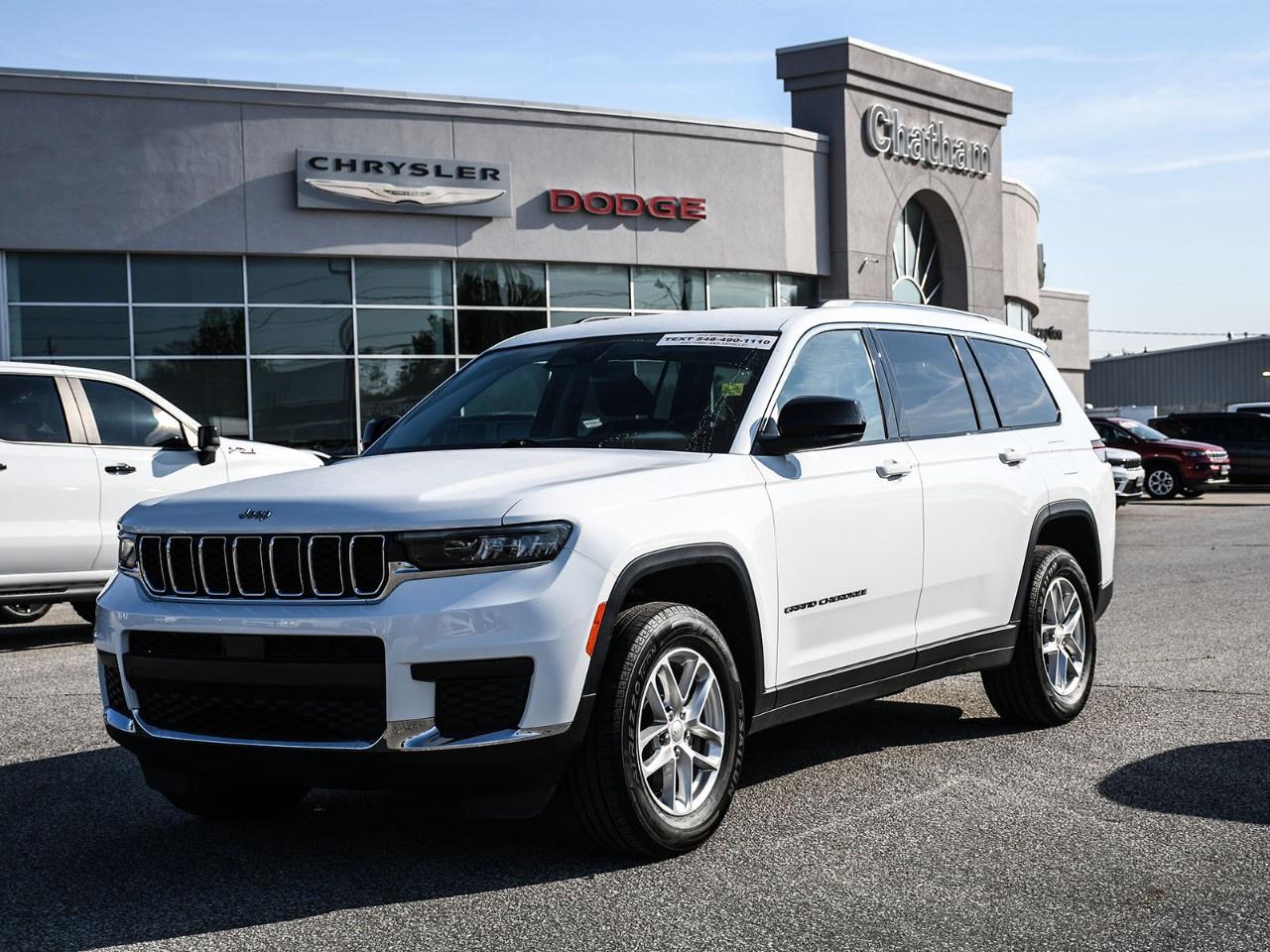 2023 Jeep Grand Cherokee L Laredo 4x4 Photo
