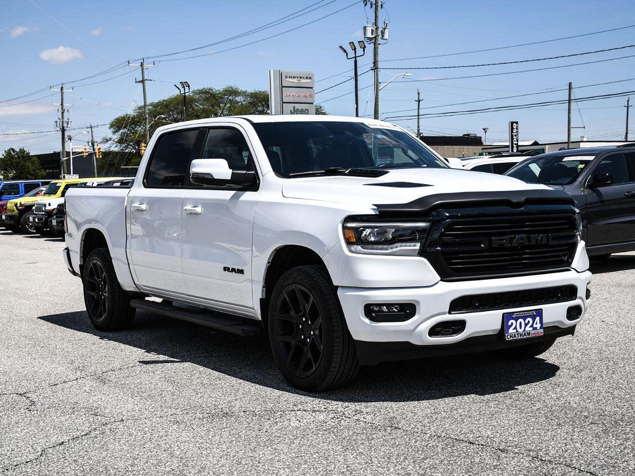 2024 RAM 1500 SPORT 4X4 CREW CAB 5'7" BOX Photo4
