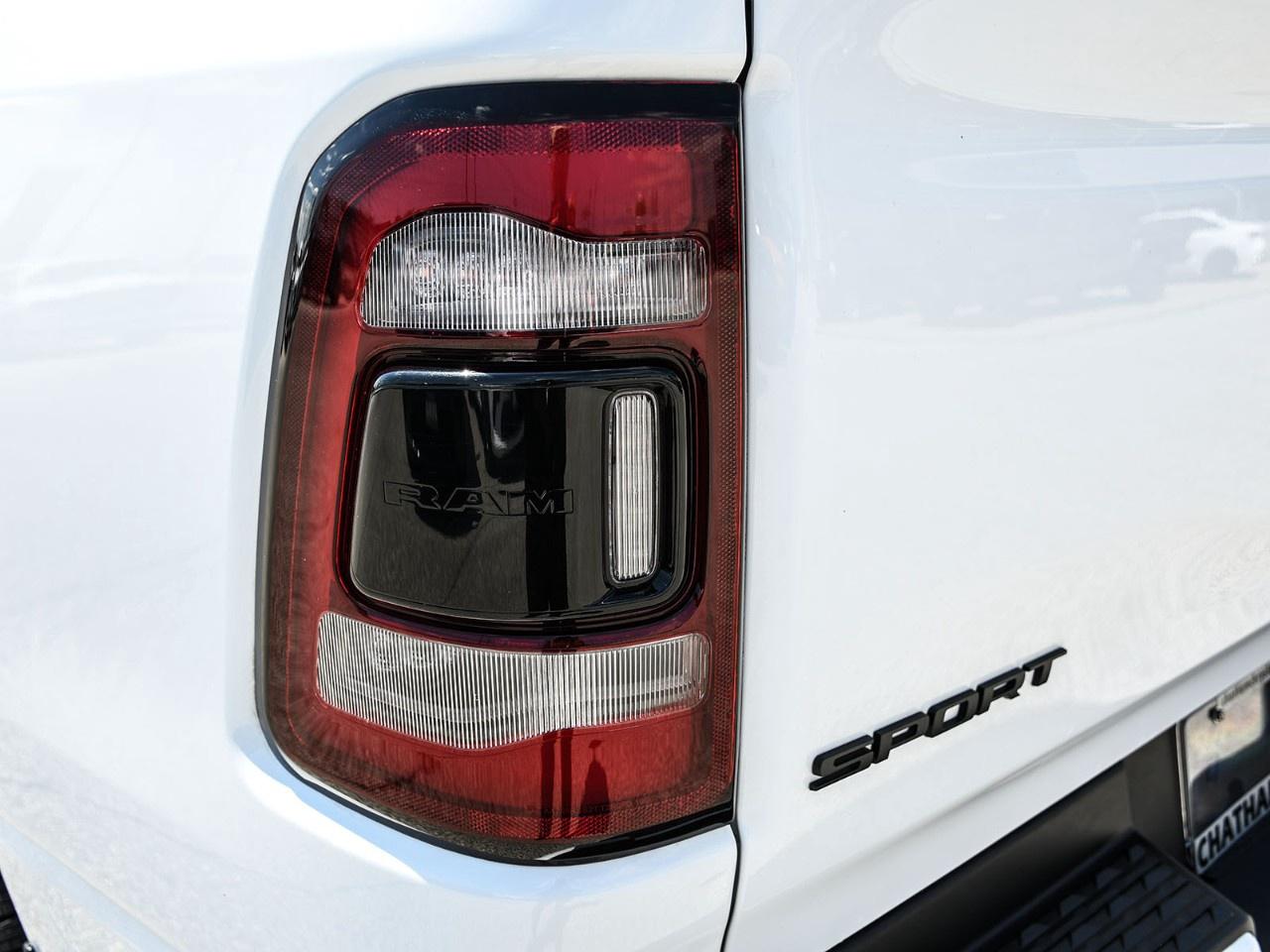 2024 RAM 1500 SPORT 4X4 CREW CAB 5'7" BOX Photo