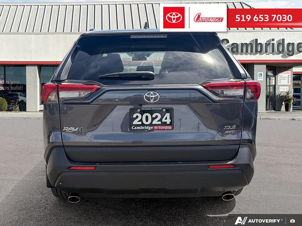2024 Toyota RAV4 XLE Photo4
