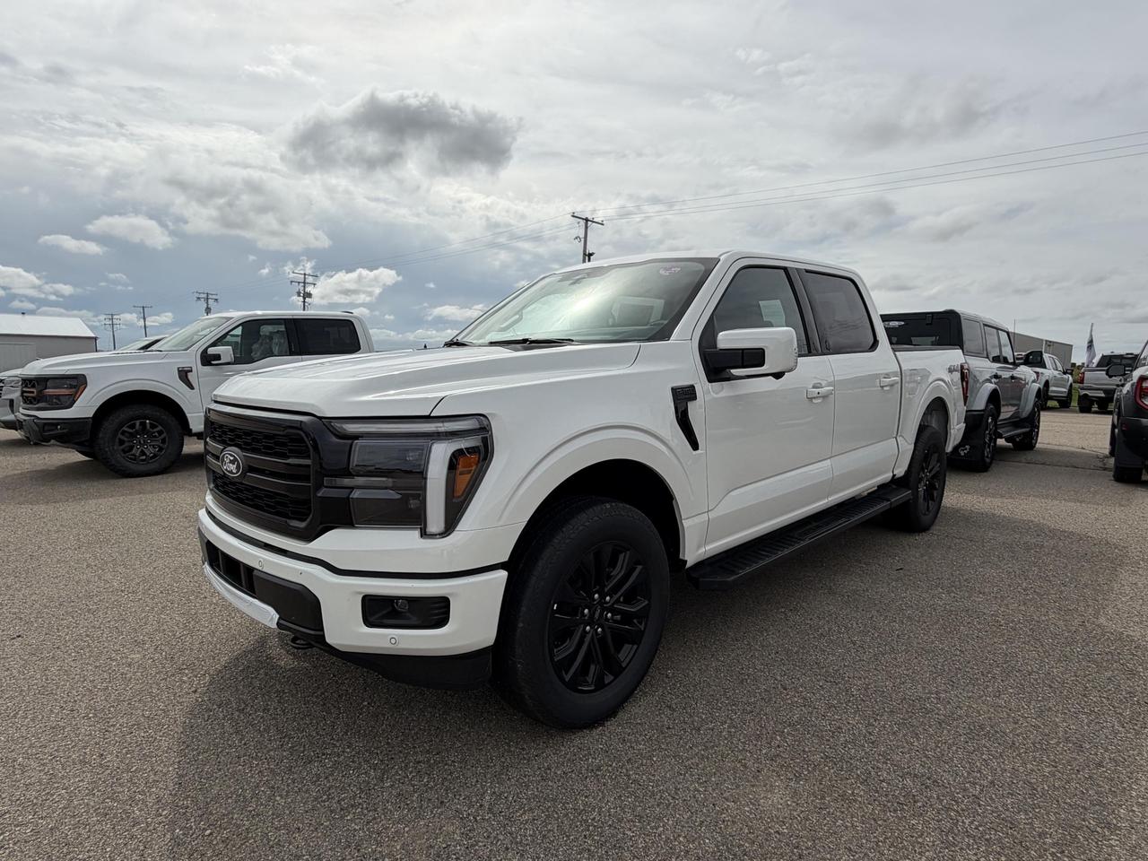 2026 Ford F-150 LARIAT Employee Pricing on NOW!! Photo3