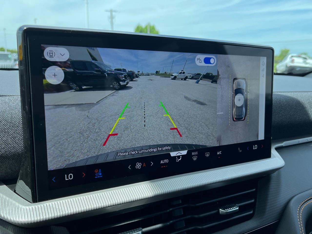 2026 Ford Explorer TREMOR Photo