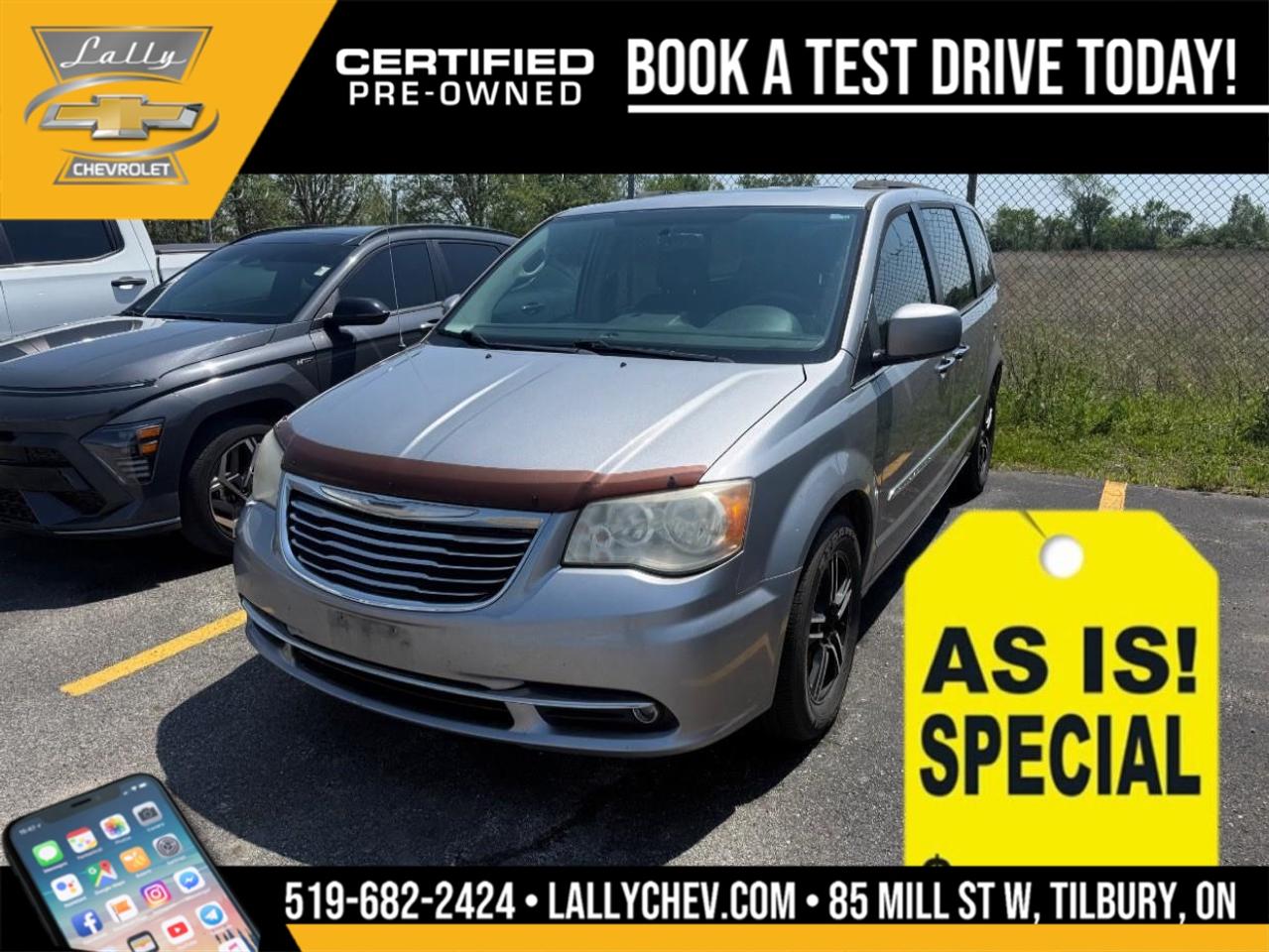 2014 Chrysler Town & Country Touring-L Photo0