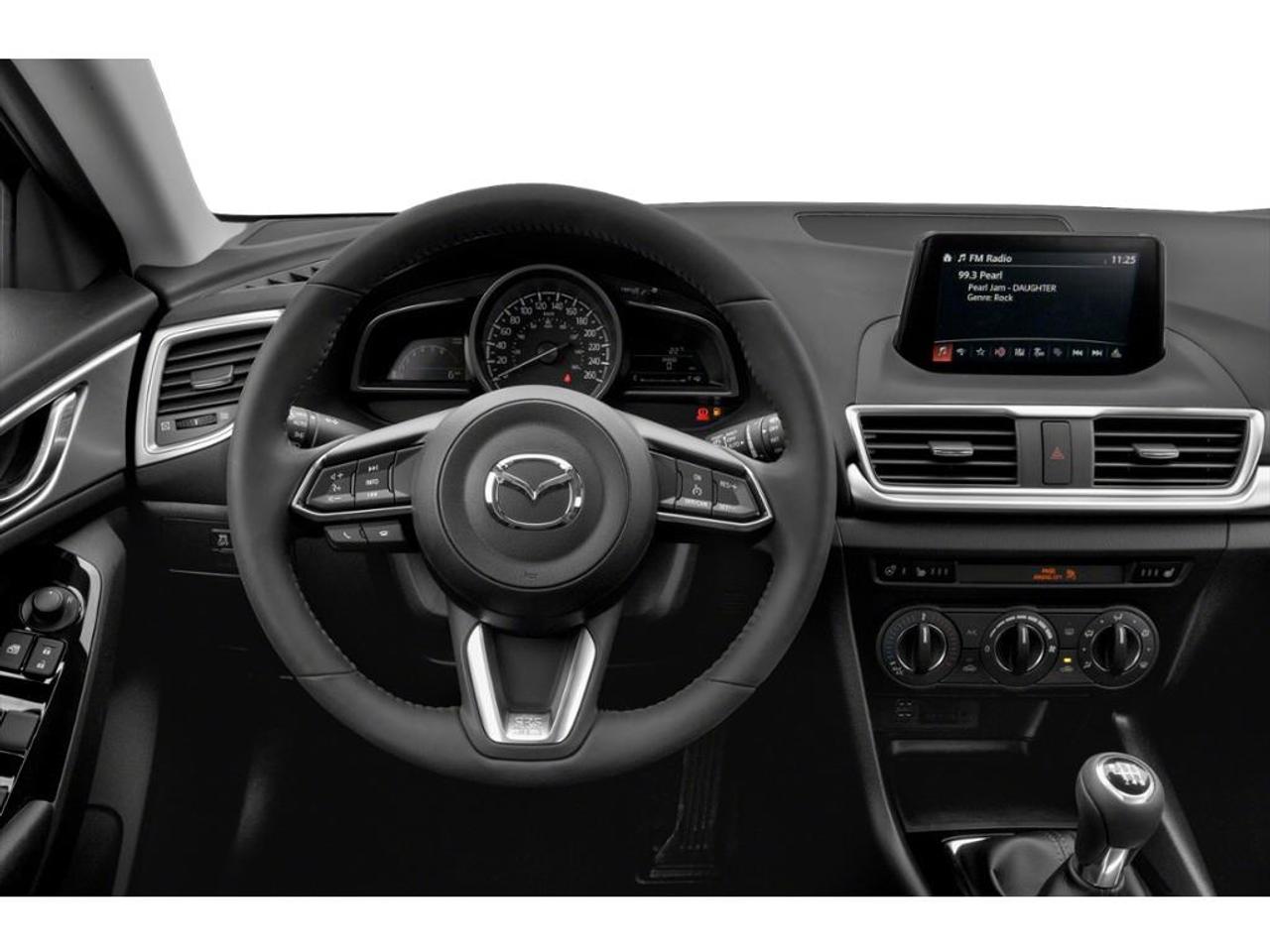 2018 Mazda MAZDA3 GS Photo