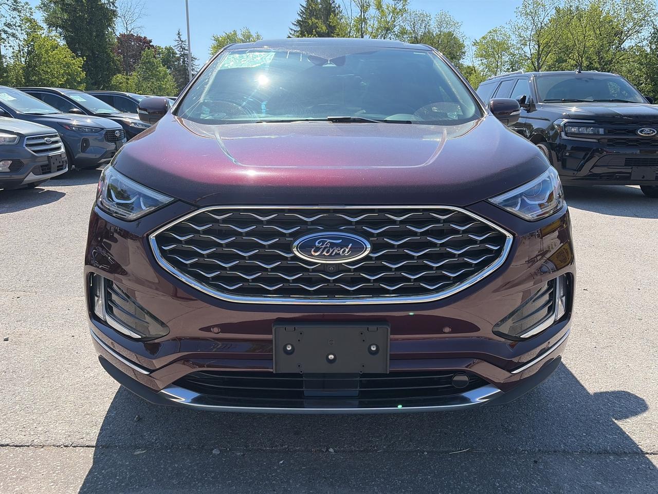 2022 Ford Edge Titanium AWD Photo