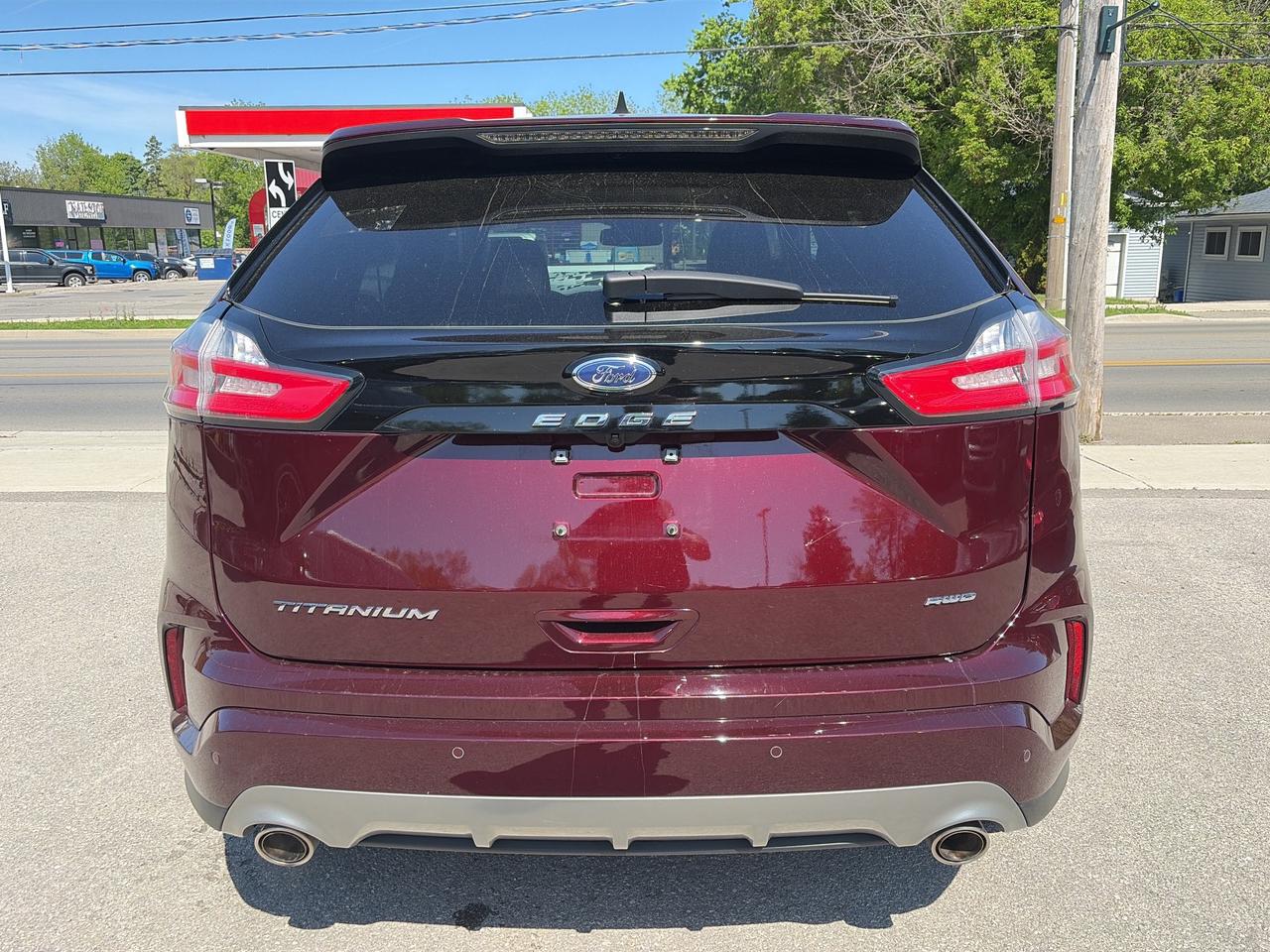 2022 Ford Edge Titanium AWD Photo