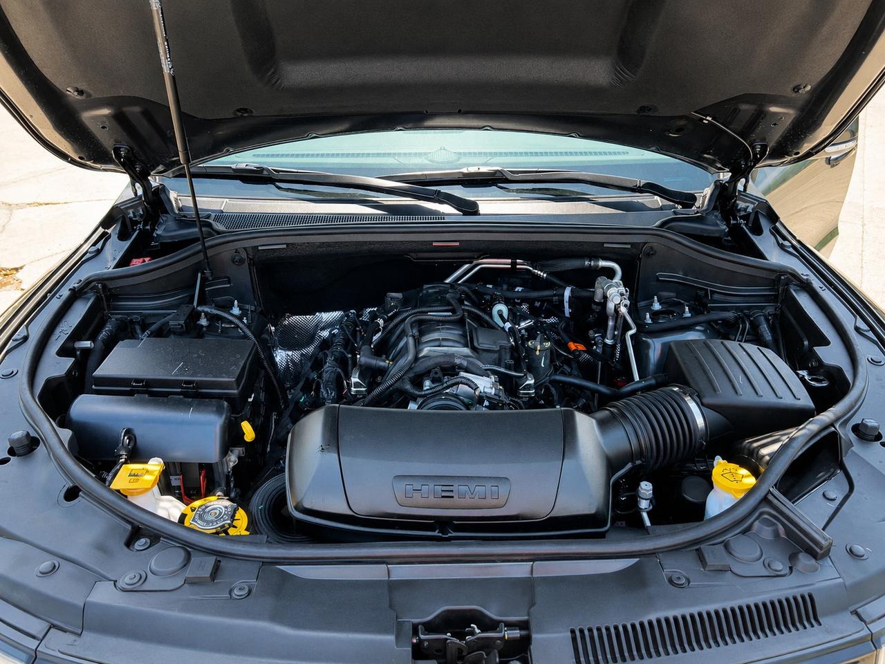 2026 Dodge Durango GT PREMIUM | HEMI | Redline Pkg | Tow N Go | AWD Photo