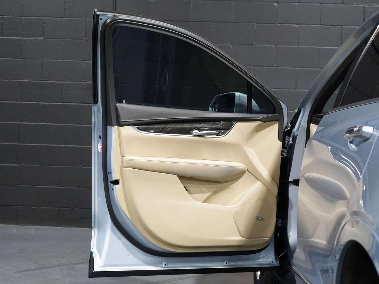 2017 Cadillac XT5 FWD 4dr|BOSE|LEATHER| Photo