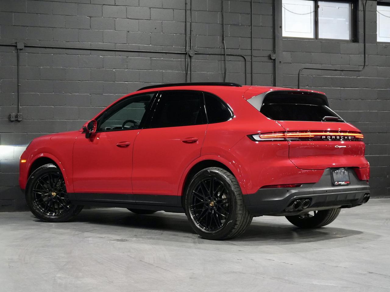 2024 Porsche Cayenne CARMINE RED|PANO|BOSE|DRIVE ASIST|NOACCIDENT|LOWKM Photo