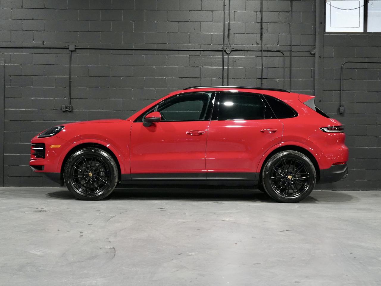 2024 Porsche Cayenne CARMINE RED|PANO|BOSE|DRIVE ASIST|NOACCIDENT|LOWKM Photo