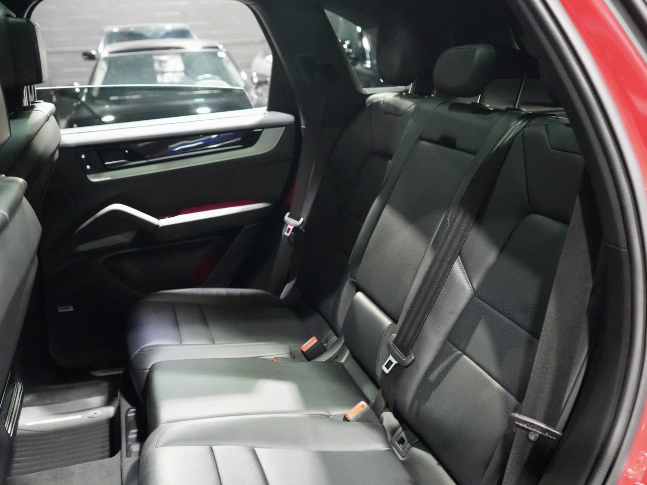 2024 Porsche Cayenne CARMINE RED|PANO|BOSE|DRIVE ASIST|NOACCIDENT|LOWKM Photo