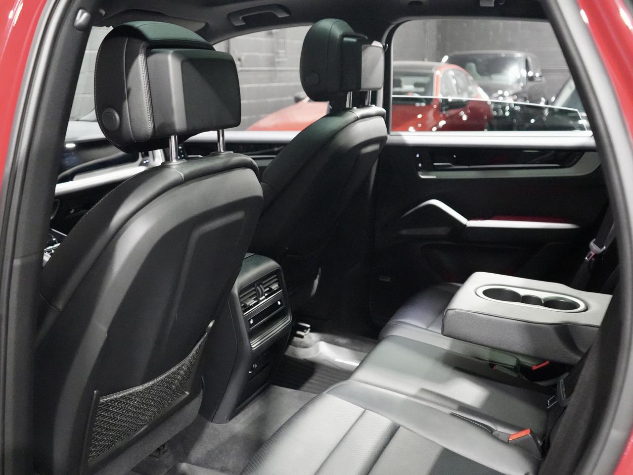 2024 Porsche Cayenne CARMINE RED|PANO|BOSE|DRIVE ASIST|NOACCIDENT|LOWKM Photo