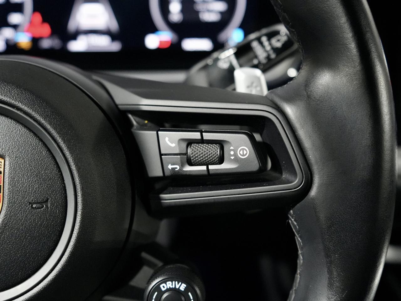 2024 Porsche Cayenne CARMINE RED|PANO|BOSE|DRIVE ASIST|NOACCIDENT|LOWKM Photo