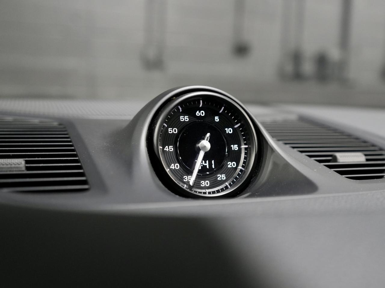 2024 Porsche Cayenne CARMINE RED|PANO|BOSE|DRIVE ASIST|NOACCIDENT|LOWKM Photo