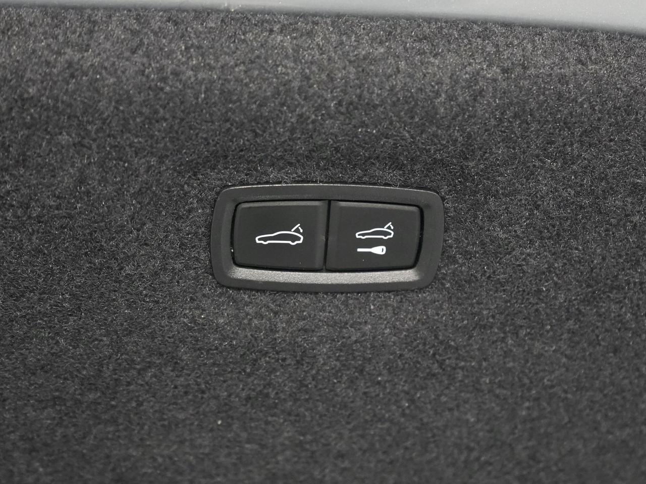 2020 Porsche Taycan Turbo| VOLCANO GREY METALLIC| 360 CAM|PANO|BOSE Photo