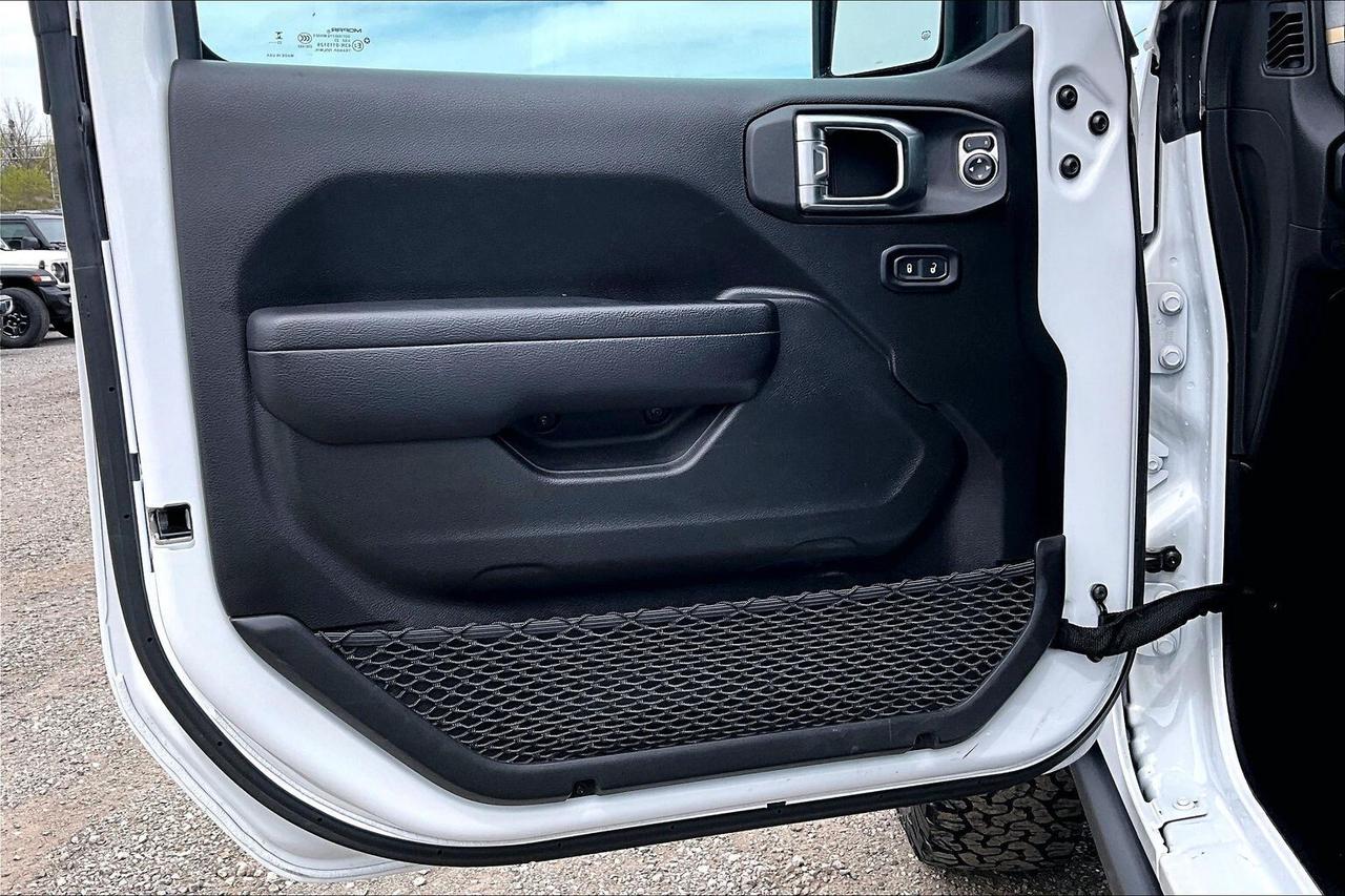 2024 Jeep Wrangler Willys 4Dr | Heated Seats | Safety Tech | 4X4 Photo