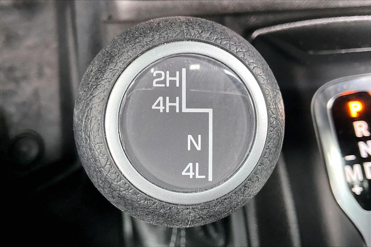 2024 Jeep Wrangler Willys 4Dr | Heated Seats | Safety Tech | 4X4 Photo