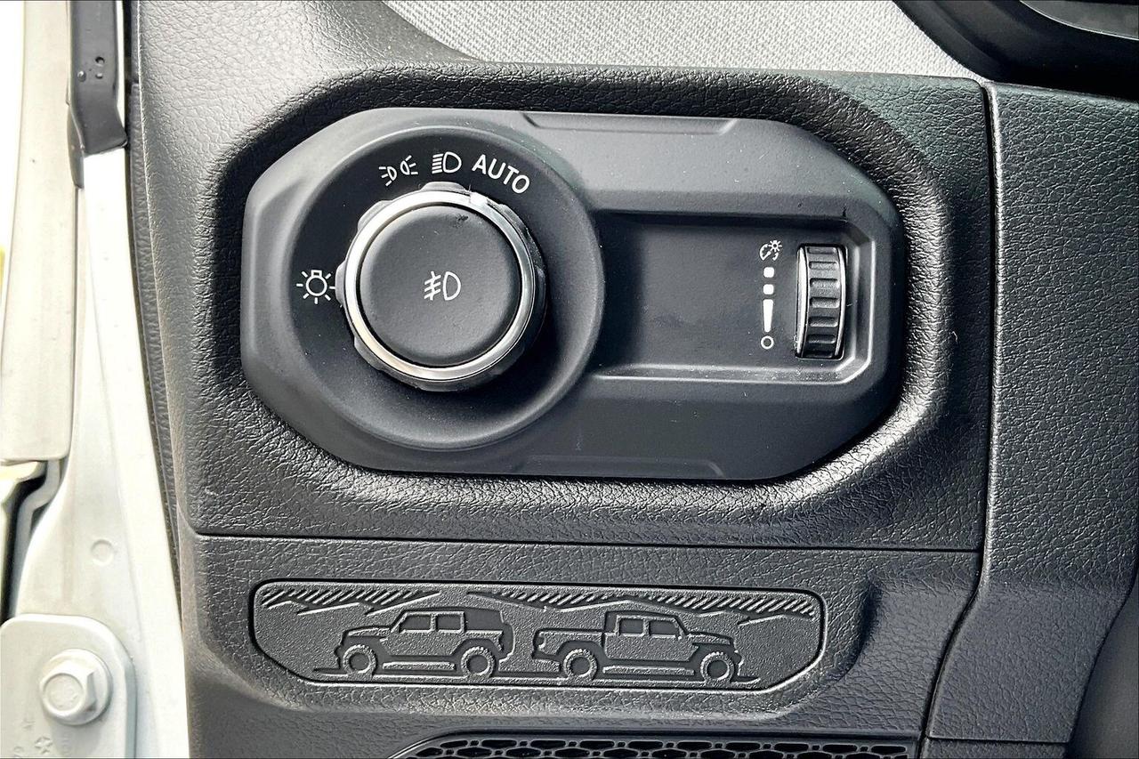 2024 Jeep Wrangler Willys 4Dr | Heated Seats | Safety Tech | 4X4 Photo