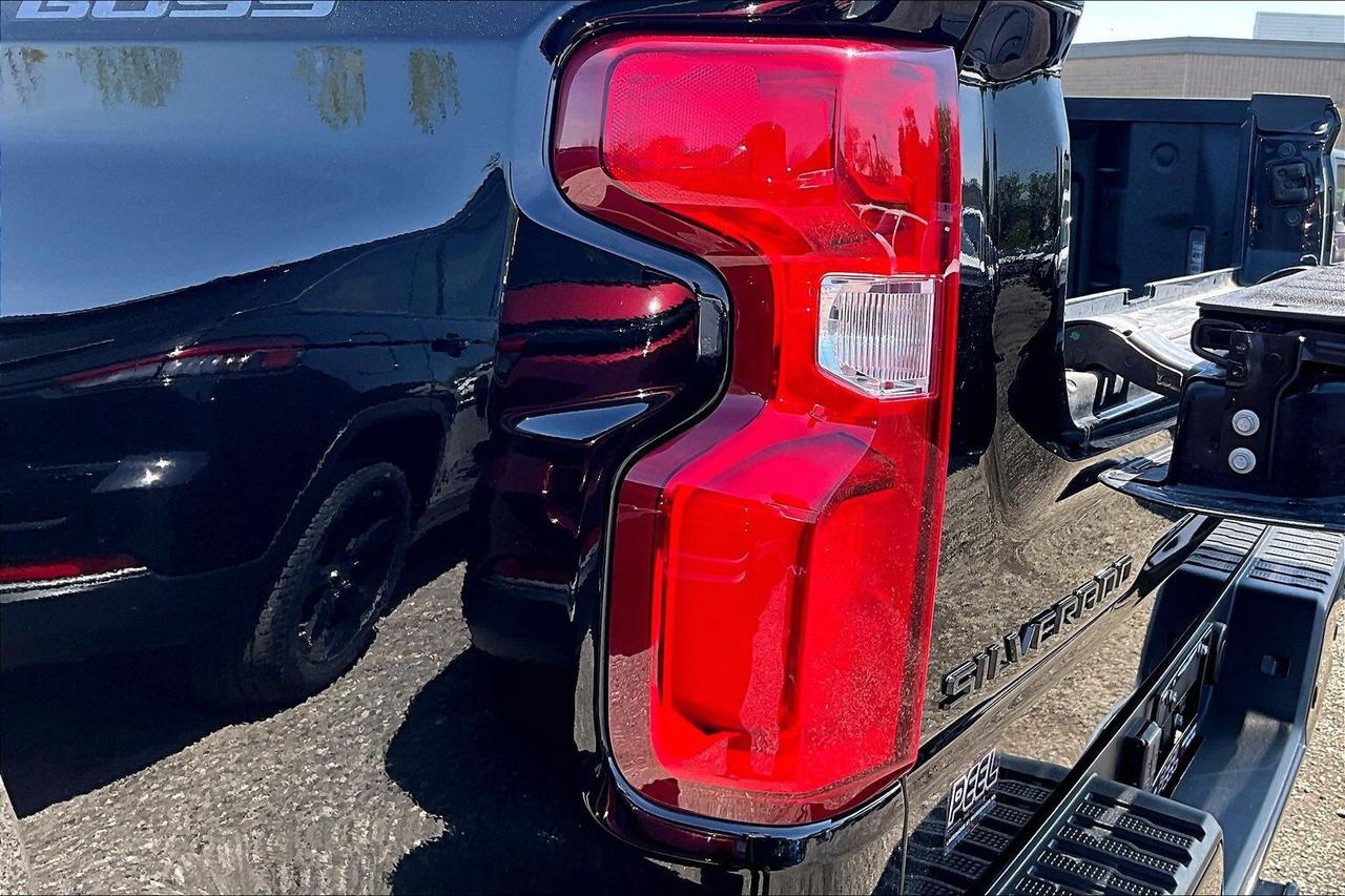 2024 Chevrolet Silverado 1500 LT Trail Boss Premium | Midnight Ed | 5.3L V8 |4X4 Photo