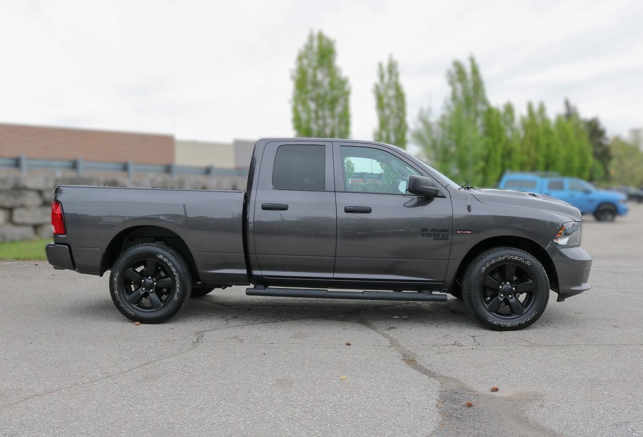 2022 RAM 1500 Classic Express 4x4 Quad Cab 6'4  Box | REMOTE START | Photo